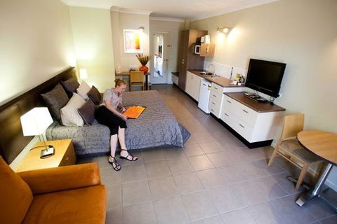 Spinifex Motel & Serviced Apartments - Tourism Adelaide 6