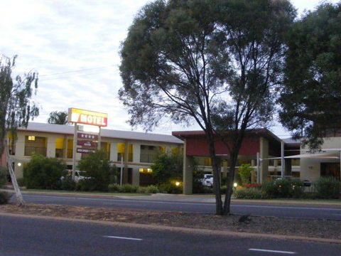 Spinifex Motel & Serviced Apartments - Tourism Adelaide 8