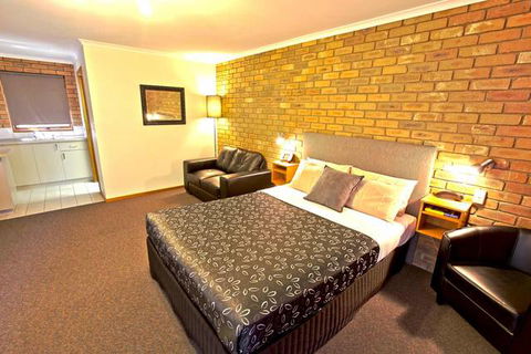 Statesman Motor Inn - Tourism Adelaide 2