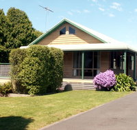 The Black Dolphin - Tourism Adelaide