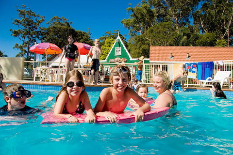 The Clog Barn Holiday Park - Tourism Adelaide 4