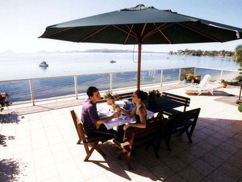 The Mitchells Waterfront Bed & Breakfast - Tourism Adelaide 2