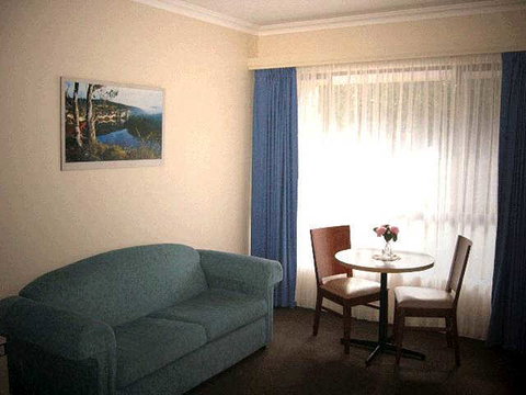 Victoria Lodge Motor Inn & Serviced Apartments - Tourism Adelaide 0