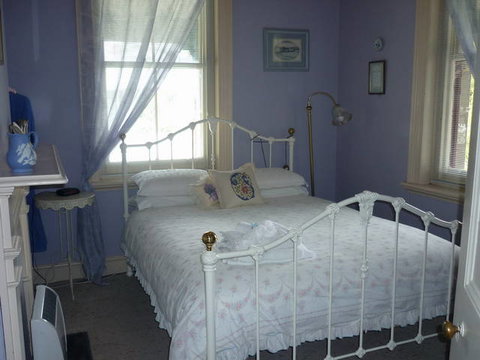 Whalers Cottage B & B - Tourism Adelaide 1