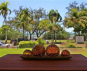 Absolute Beachfront Apartment - Tourism Adelaide 1