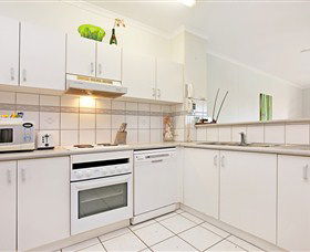 Absolute Beachfront Apartment - Tourism Adelaide 5