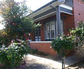 Primrose Cottage - Tourism Adelaide 0
