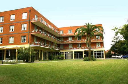 Greenwich Village Accommodation - Tourism Adelaide 0