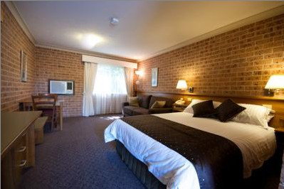Blue Gum Motor Inn - Tourism Adelaide 4