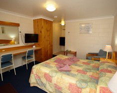 Alabaster Motel - Tourism Adelaide 0