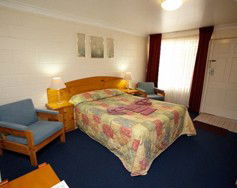 Alabaster Motel - Tourism Adelaide 3