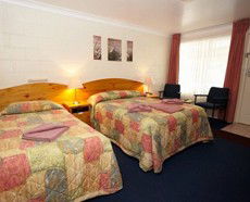 Alabaster Motel - Tourism Adelaide 4