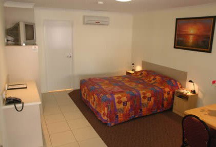 White Gums Motor Inn - Tourism Adelaide 3