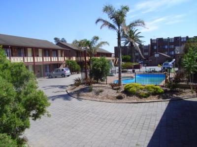 Frankston Motor Inn - Tourism Adelaide 0