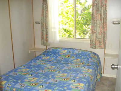 Paradise Park Cabins - Tourism Adelaide 1