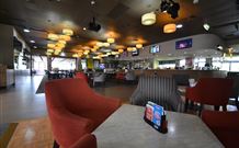 The Oaks Hotel Motel - Albion Park Rail - Tourism Adelaide 0