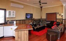 Top Of The Range Retreat - Tourism Adelaide 0