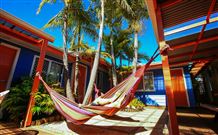Riverina Hotel Holbrook - Tourism Adelaide 0