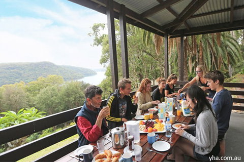 Sydney - Pittwater YHA - Tourism Adelaide 2