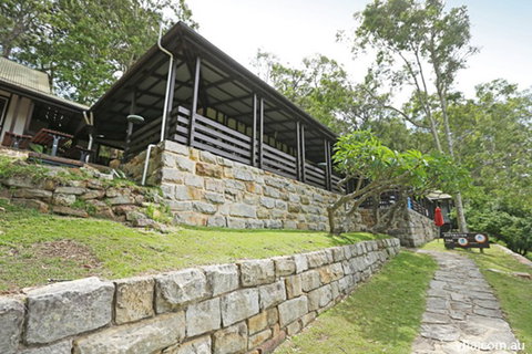 Sydney - Pittwater YHA - Tourism Adelaide 0