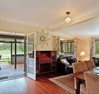 Woollamia Farm Cottage Accommodation - Tourism Adelaide