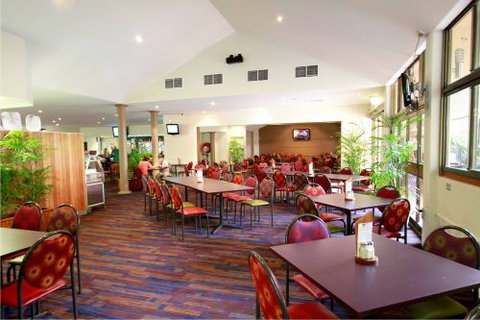 The Reef Gateway Hotel Motel - Tourism Adelaide 2