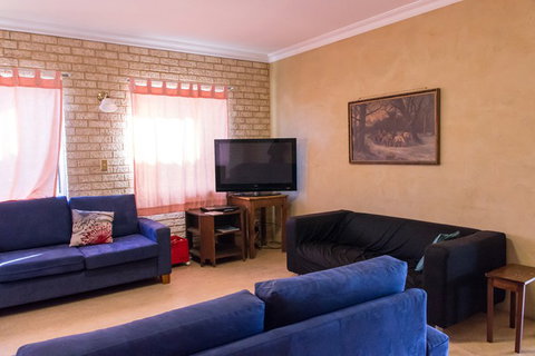 Augusta - Cape Leeuwin YHA - Tourism Adelaide 6