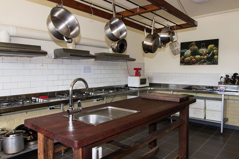 Augusta - Cape Leeuwin YHA - Tourism Adelaide 7