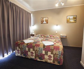 Mid City Motor Inn - Tourism Adelaide 1