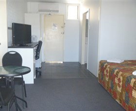 Mid City Motor Inn - Tourism Adelaide 2