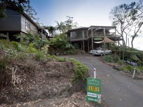 Tamborine Mountain Bed And Breakfast - Tourism Adelaide 0