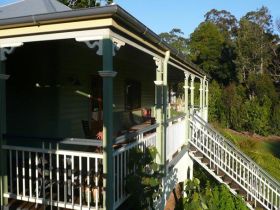 The Sanctuary Springbrook. Guest House / Cottage - Tourism Adelaide 0