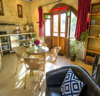 Outback Cellar and Country Cottage - Tourism Adelaide
