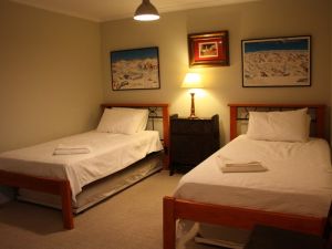 Eelah - Tourism Adelaide 0