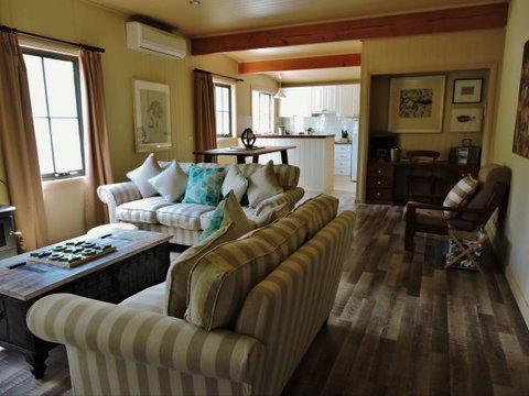 The Guesthouse: Hill End - Tourism Adelaide 5