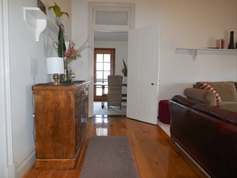 Book Keepers Cottage Waikerie - Tourism Adelaide 4