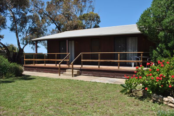 Clinton ACT Tourism Adelaide