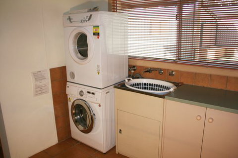 Elderton Guest House - Tourism Adelaide 6