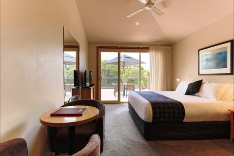 Eugenie's Luxury Accommodation - Tourism Adelaide 5