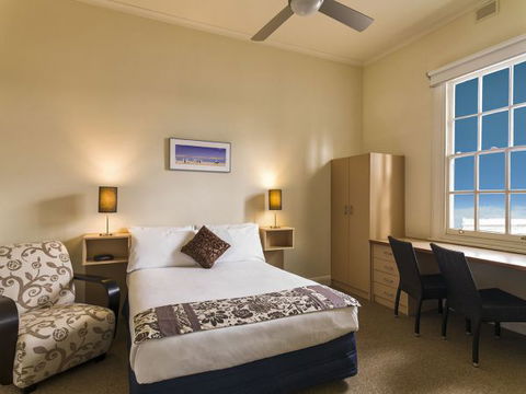 Ozone Hotel - Tourism Adelaide 2