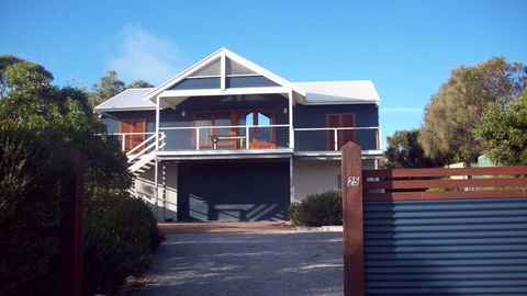 Top Deck Marion Bay - Tourism Adelaide 0