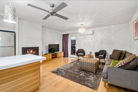 Mount Gambier Accommodation - Tourism Adelaide 1