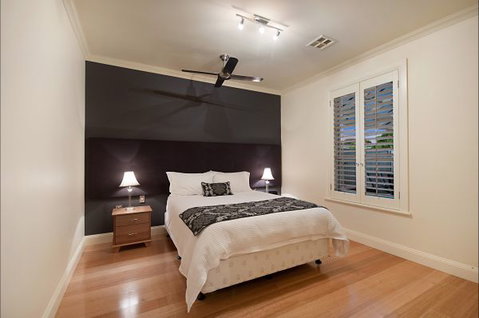Mount Gambier Accommodation - Tourism Adelaide 6
