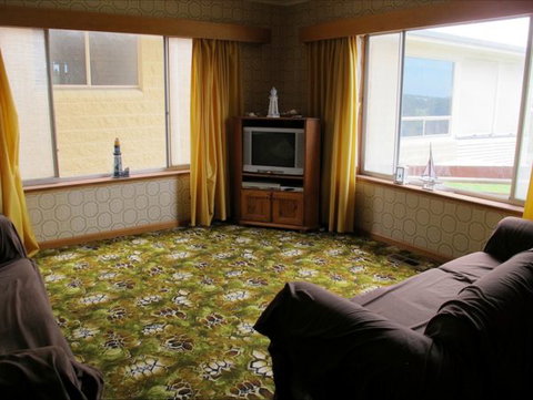 Views Over Lake George - Tourism Adelaide 1