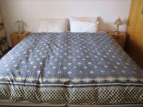 Views Over Lake George - Tourism Adelaide 3