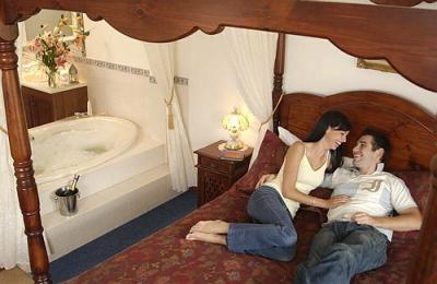 Wine & Roses Bed & Breakfast - Tourism Adelaide 5