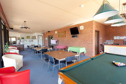 Statesman Motor Inn - Tourism Adelaide 3