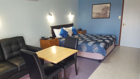 Sandstock Motor Inn - Tourism Adelaide 3