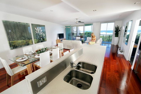 The Beach Cabarita - Tourism Adelaide 3