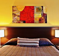 Governor Macquarie Motor Inn - Tourism Adelaide